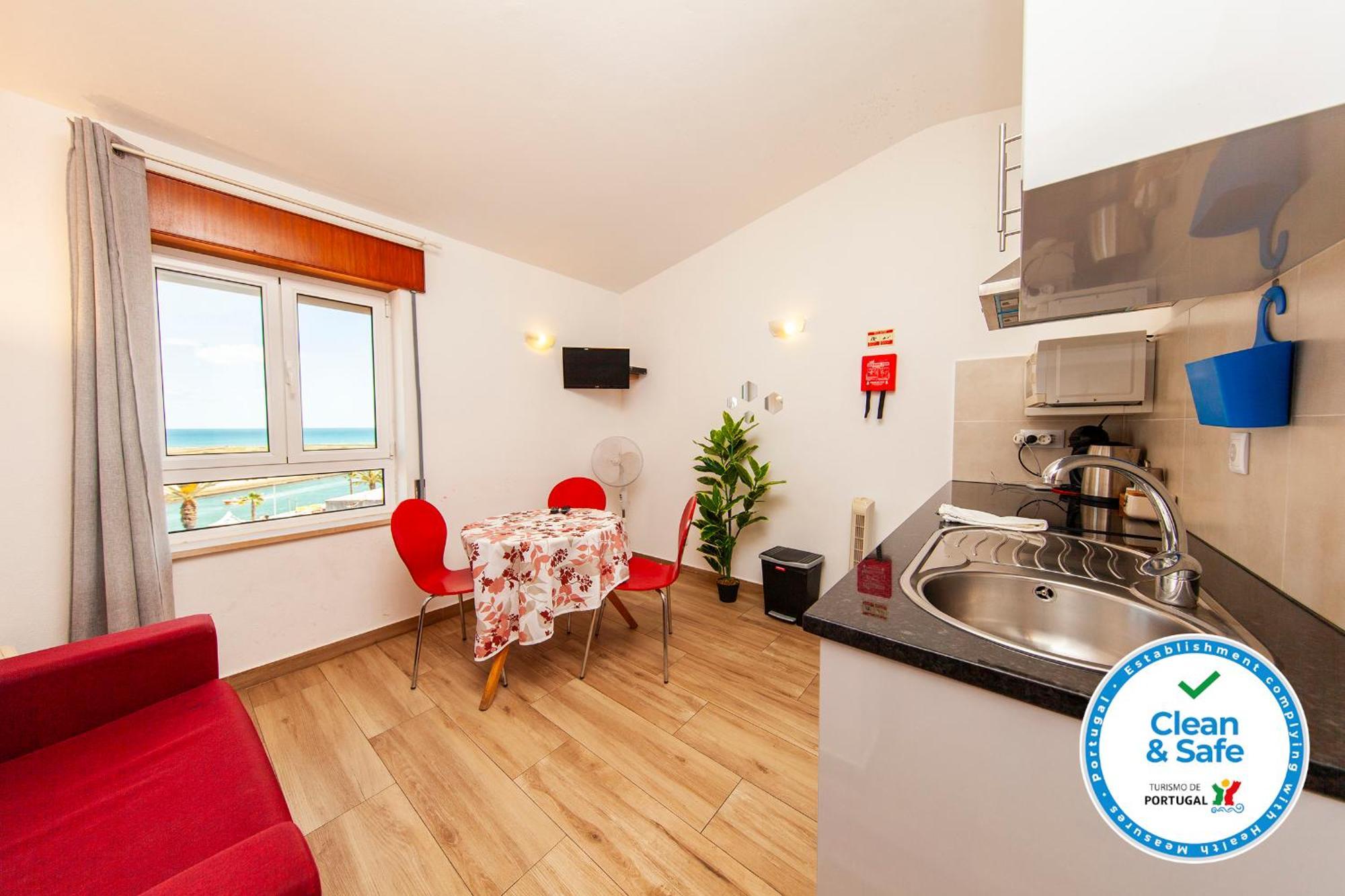 A38 - Rising Sun Top-Floor Flat Lagos Esterno foto
